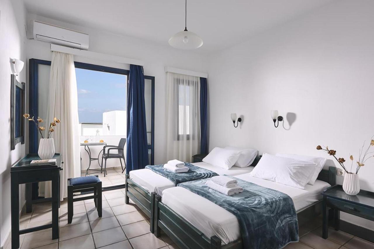 Eva Suites & Apartments Agia Marina  Exterior photo