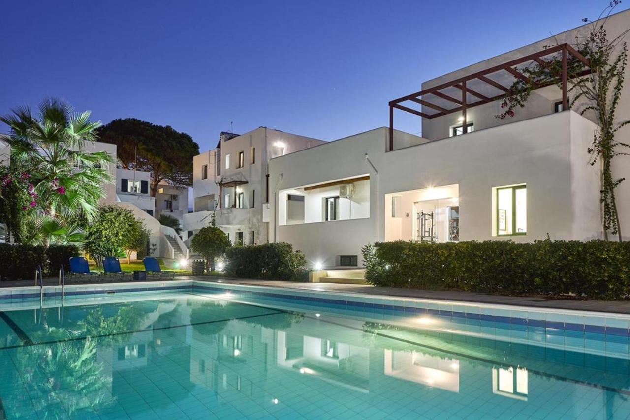 Eva Suites & Apartments Agia Marina  Exterior photo